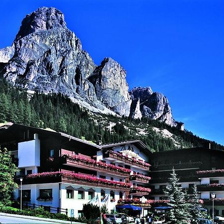 Hotel Miramonti Corvara Eksteriør billede